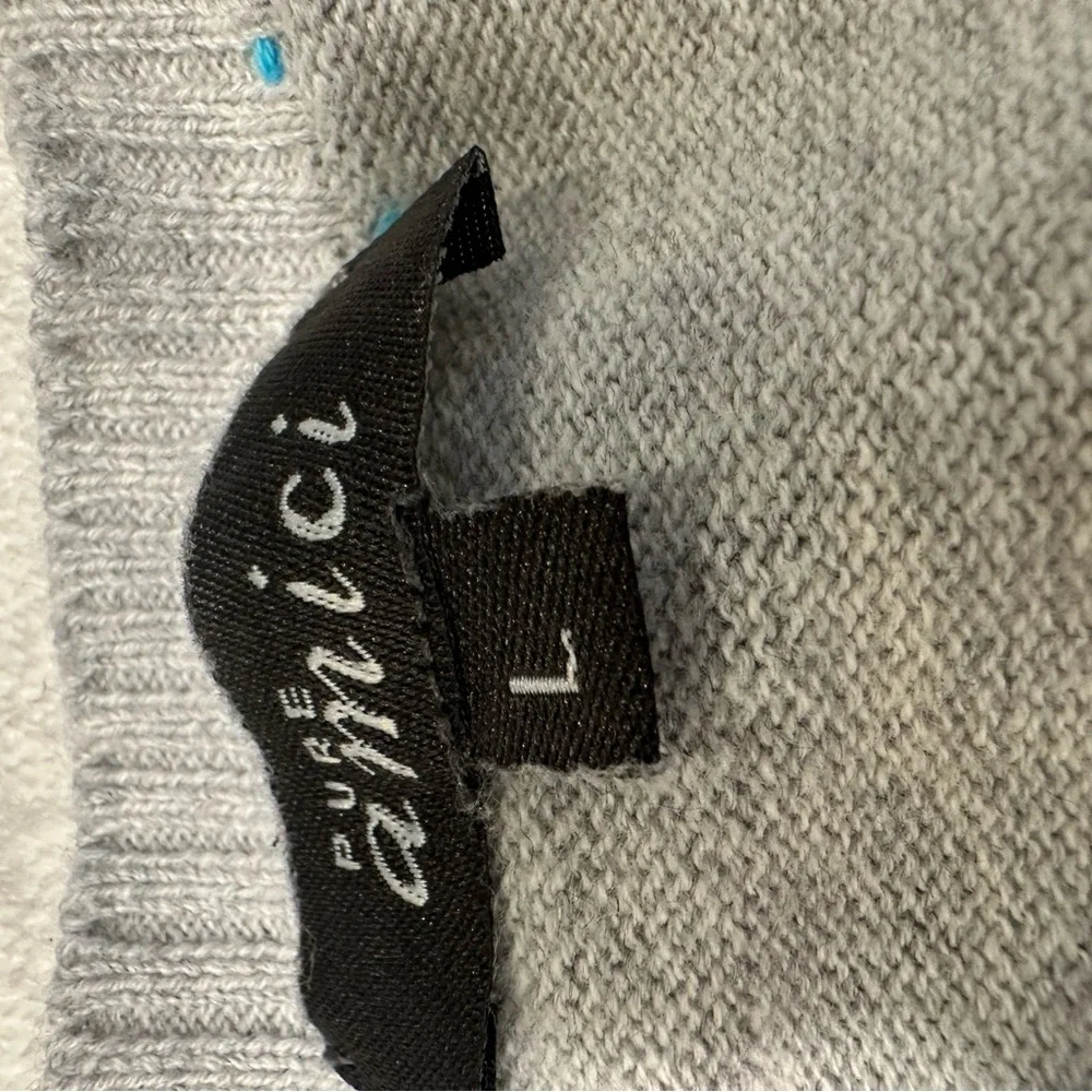 Women’s L Elegant‎ Gray Sweater with Embroidered Details